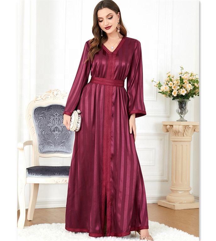 Abaya Safia rouge — Collection Oran